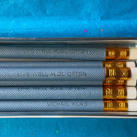 ✏️  MICHAEL KORS PENCILS ✏️ NWT✏️ - Picture 10 of 16